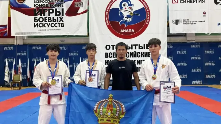 Астраханские спортсмены завоевали шесть медалей на всероссийских соревнованиях по рукопашному бою — Астрахань Сейчас