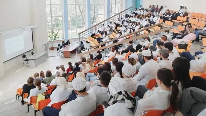 В Астрахани прошла межрегиональная конференция по инфекционным заболеваниям — Астрахань Сейчас
