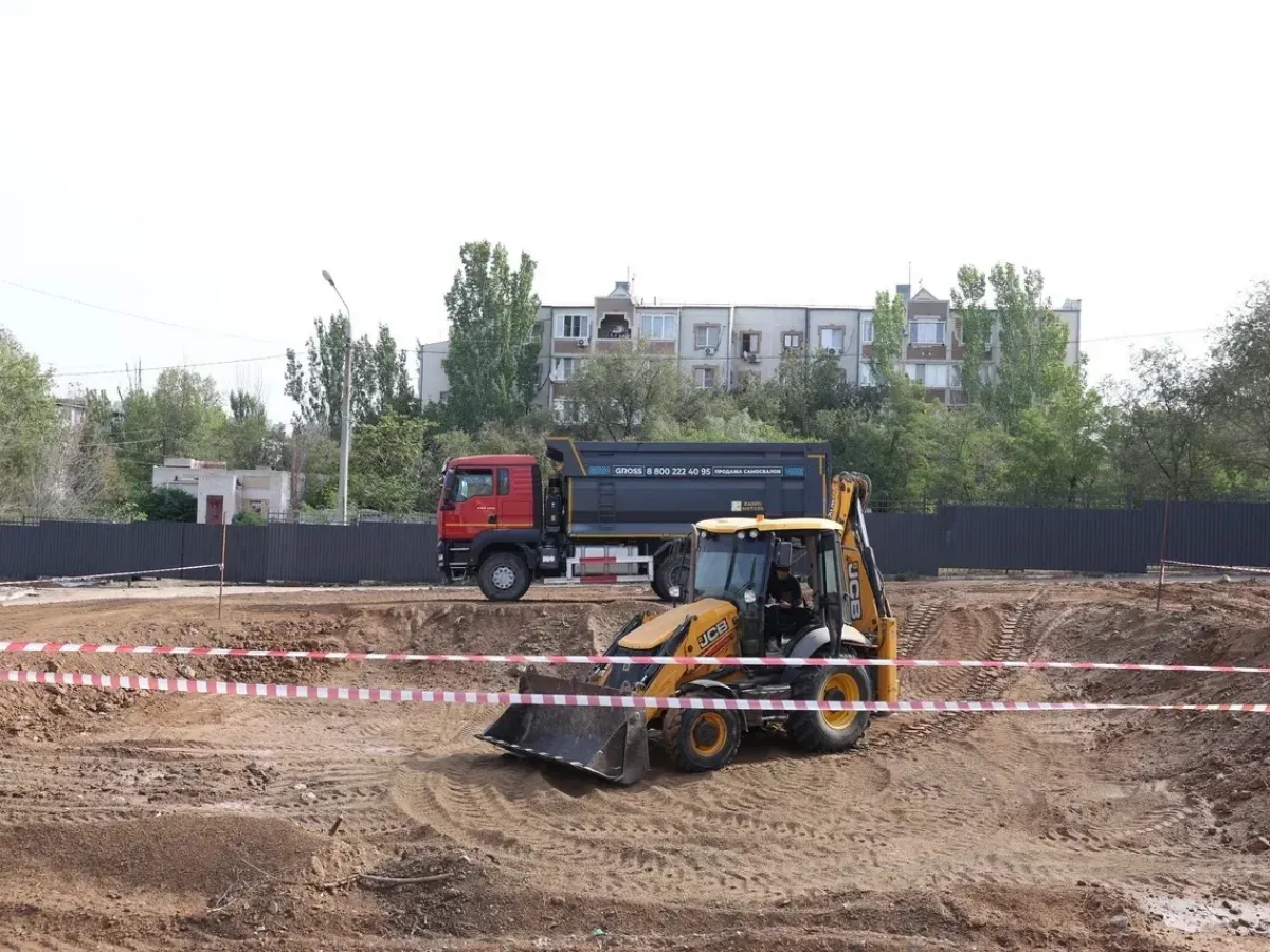 В Астрахани заложили первый камень в основание нового корпуса онкодиспансера