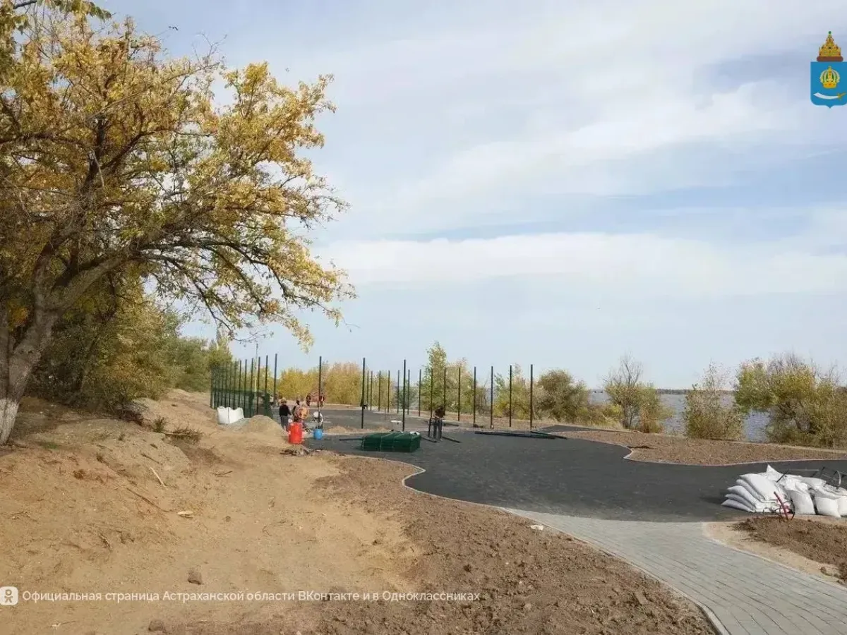 В Нариманове завершают благоустройство набережной на берегу Волги