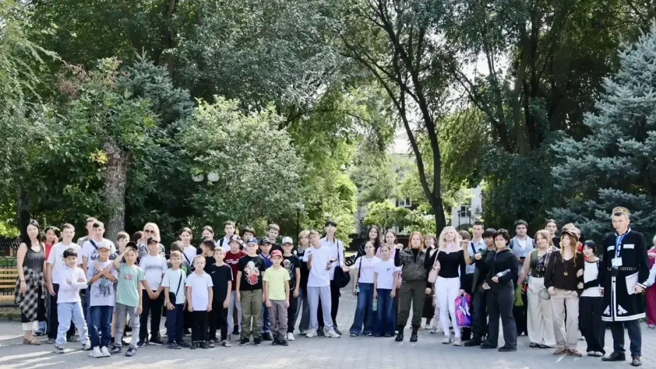Для воспитанников соцучреждений провели экскурсию «Этнокультурные путешествия. Астрахань сквозь века» — Астрахань Сейчас