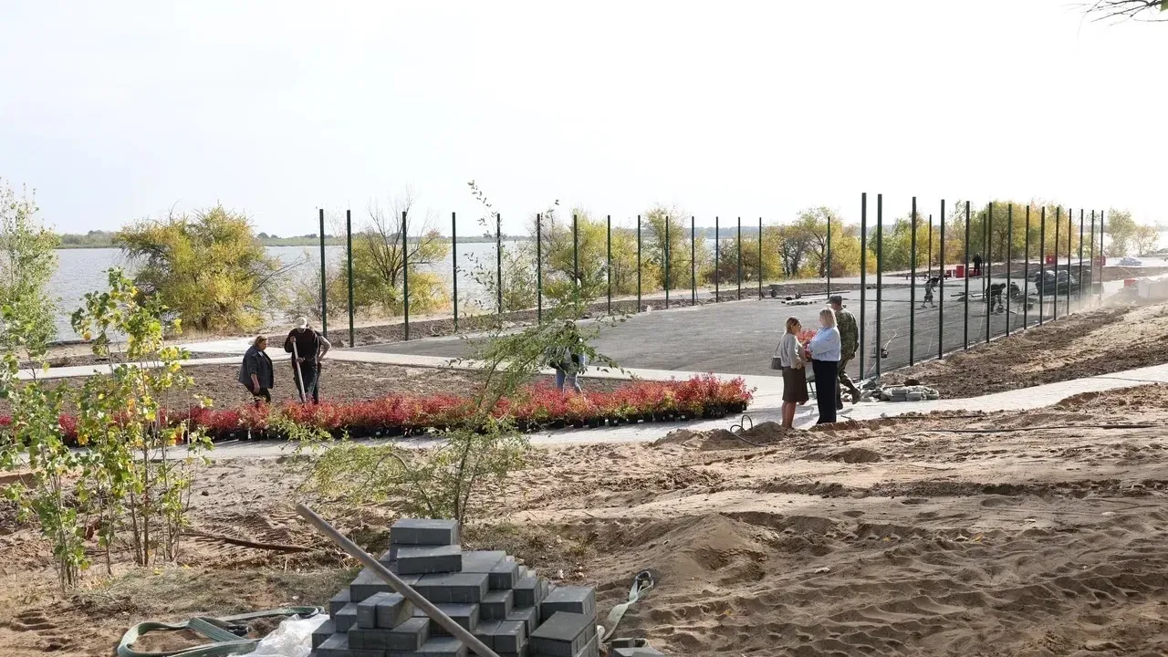 В Нариманове до конца осени появится благоустроенная территория на берегу Волги — Астрахань Сейчас
