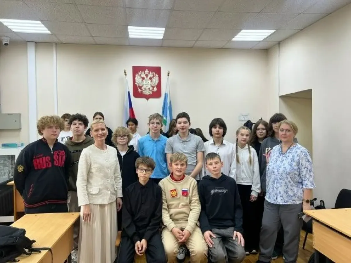 Суды Свердловской области провели экскурсии и встречи для школьников и студентов
