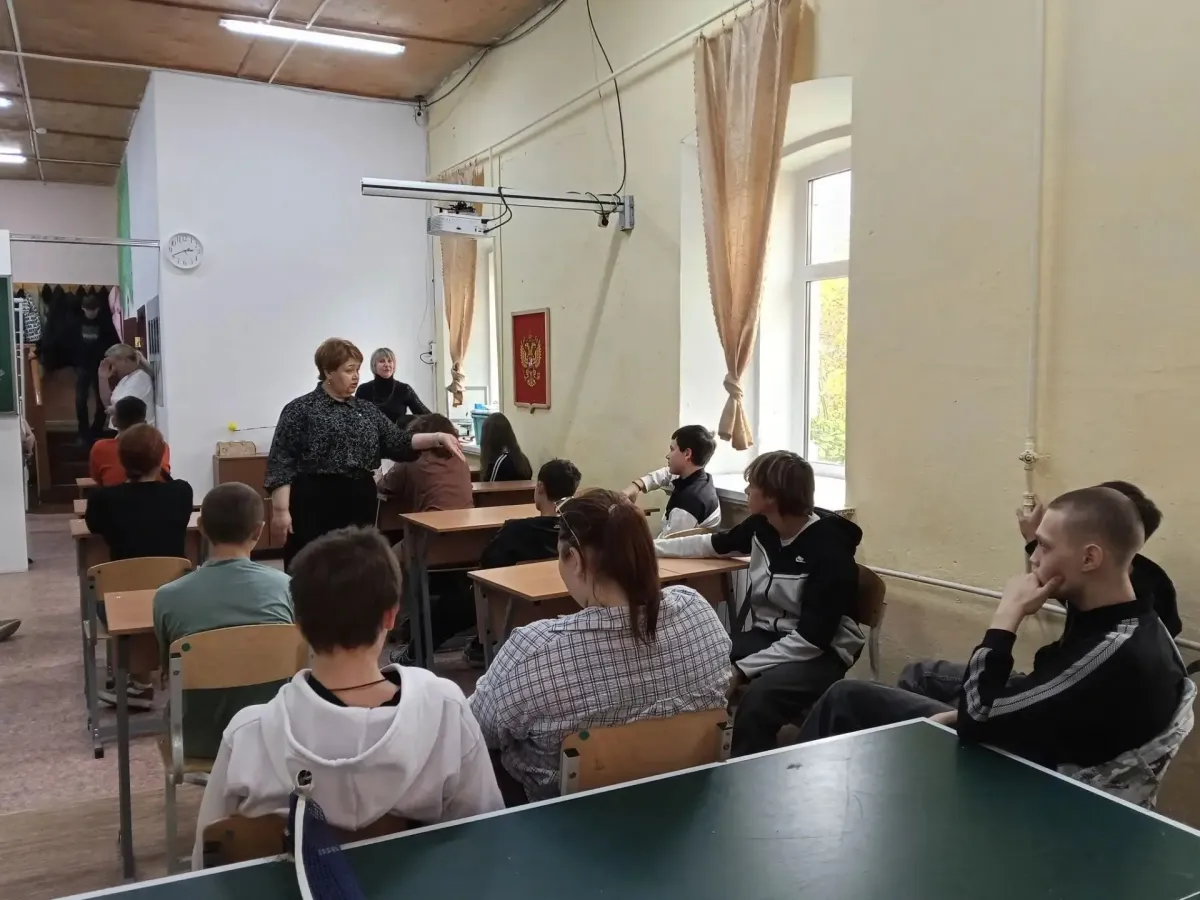 Суды Свердловской области провели экскурсии и встречи для школьников и студентов