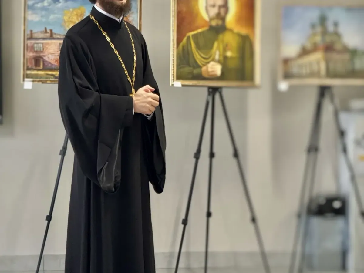 Екатеринбургская духовная семинария получила 33 картины Владимира Рыбина и исторические предметы