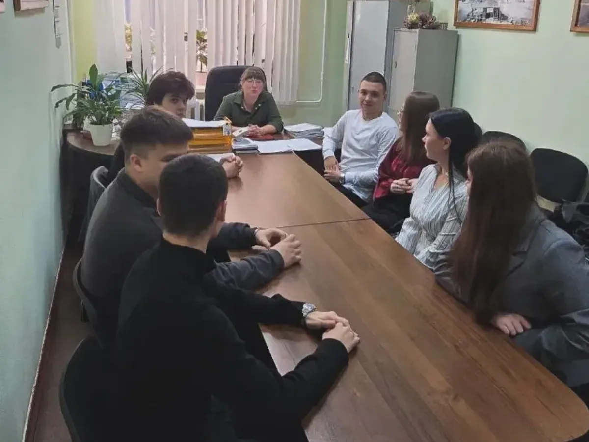 Суды Свердловской области провели экскурсии и встречи для школьников и студентов