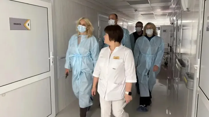Наталья Дикусарова проверила капремонт Братского перинатального центра — Иркутск Сейчас