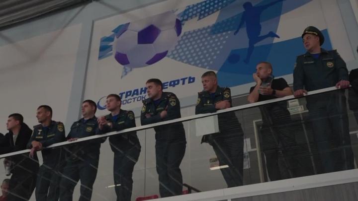 Братский пожарно-спасательный гарнизон выиграл турнир по футзалу — Иркутск Сейчас