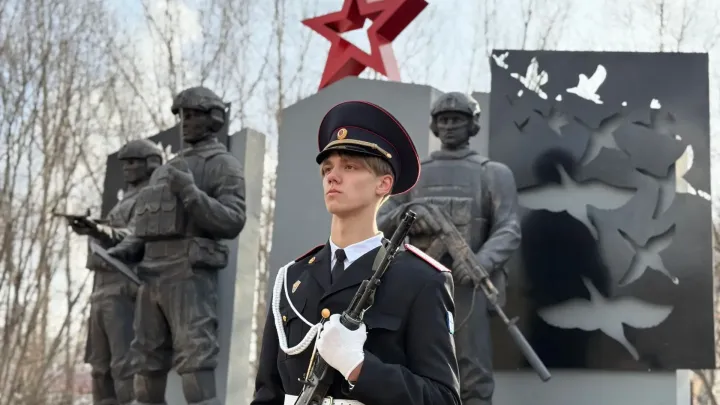 В Железногорске-Илимском открыли мемориал погибшим участникам СВО — Иркутск Сейчас