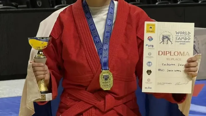 Усольская самбистка Валерия Вершинина стала чемпионкой мира среди юниорок — Иркутск Сейчас