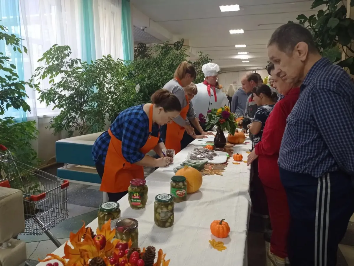 В Ангарском доме социального обслуживания 163 жителя проголосовали на временном участке