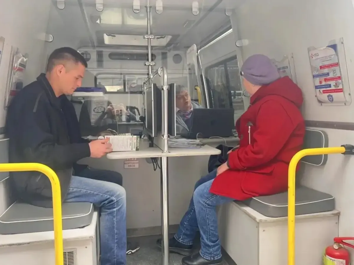 Более 5 тысяч жителей Приангарья получили поддержку через мобильные офисы занятости