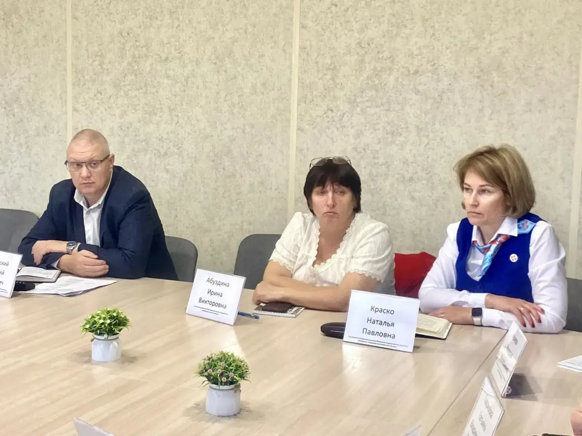 В Заларинском округе обсудили поддержку семей с детьми на уровне работодателей