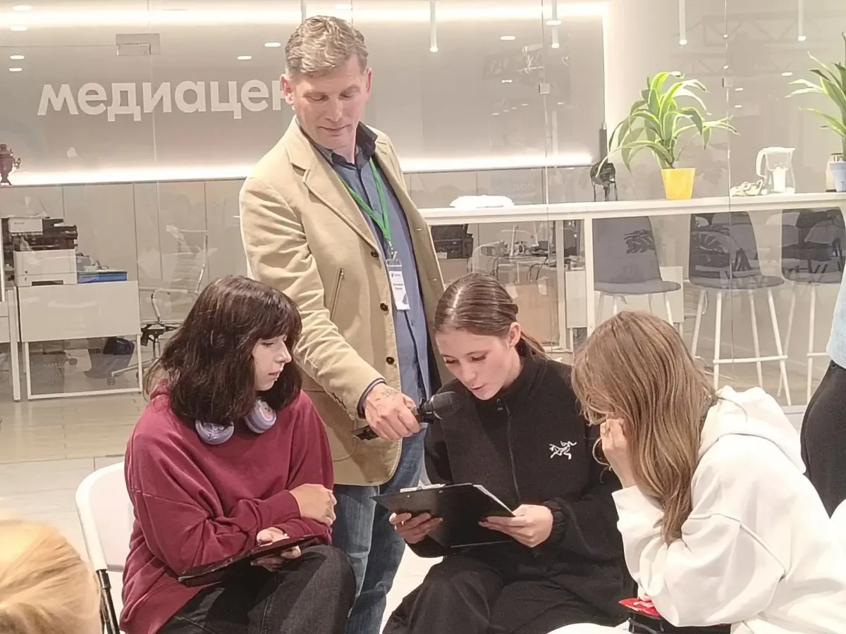 В Иркутске прошёл первый региональный слёт выпускников организаций для детей-сирот