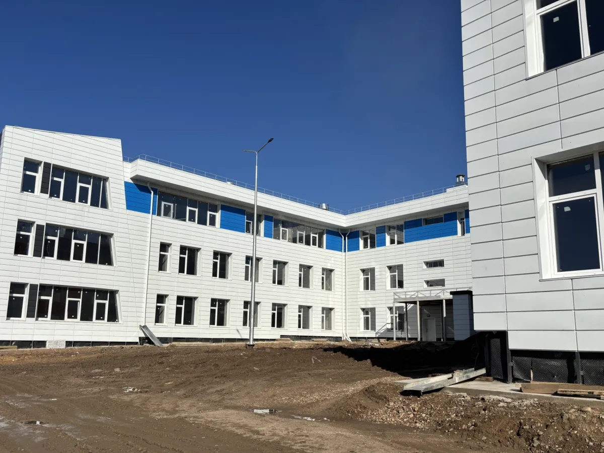 В Тайшете до конца года планируют завершить строительство школы на 1275 мест