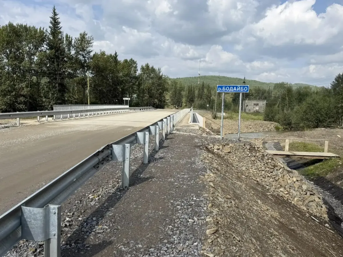 В Бодайбинском районе завершили реконструкцию двух автодорожных мостов