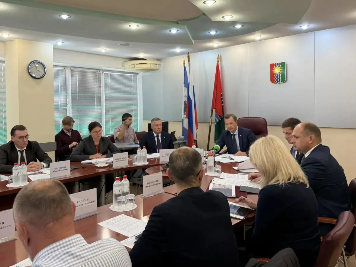 В Братске обсудили строительство школы на 1275 мест и моста через Ангару