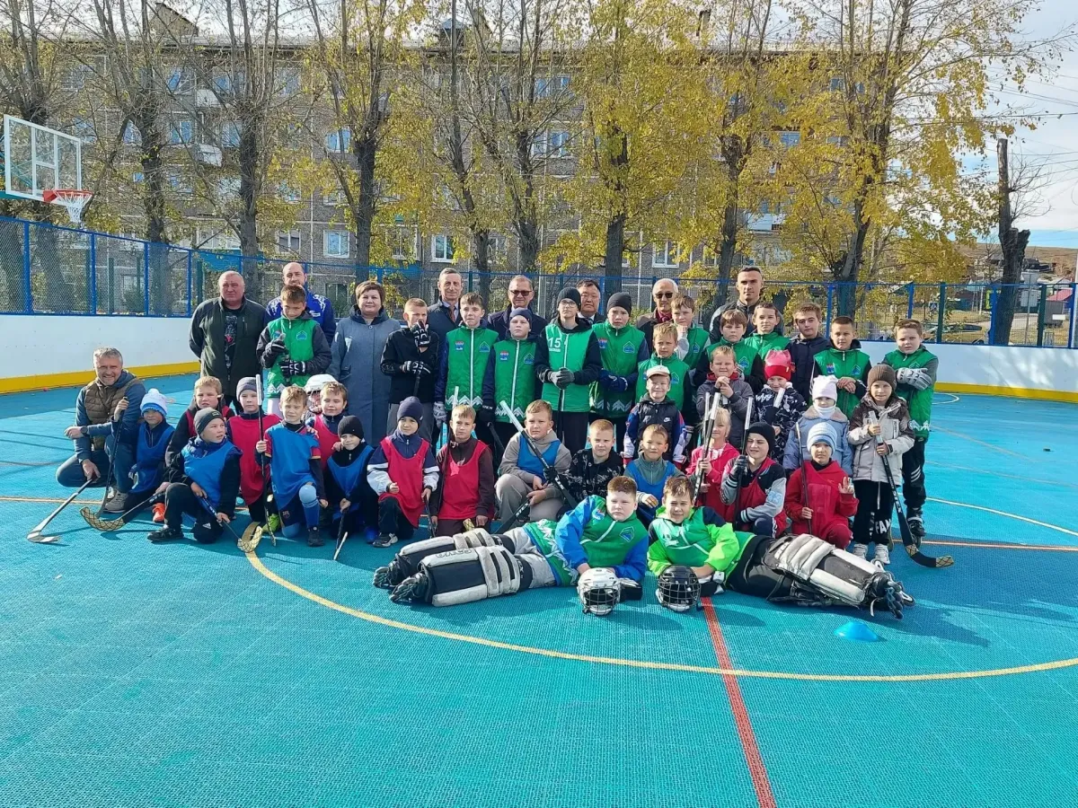 В Свирске открыли «умную» и многофункциональную спортивные площадки