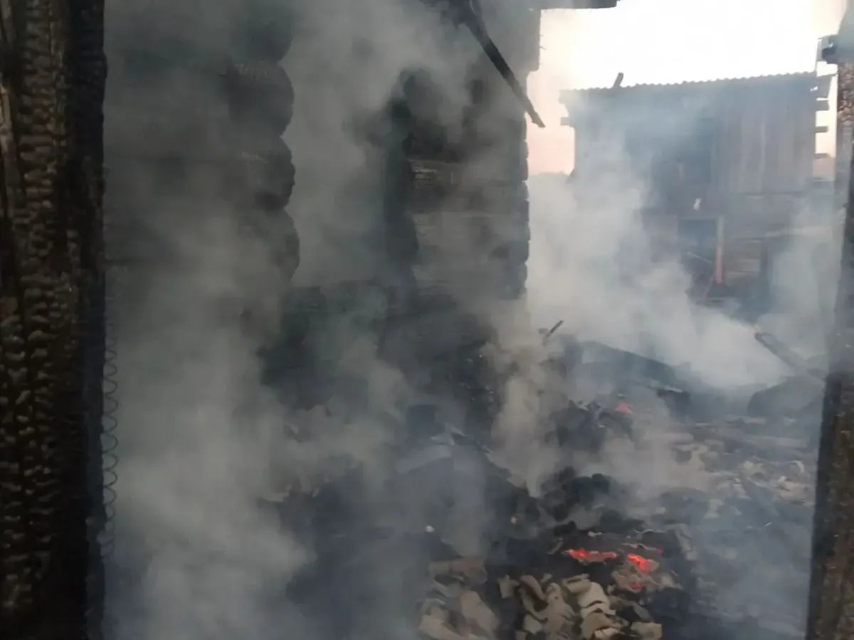 На пожарах в Иркутской области погиб один человек, двое получили травмы