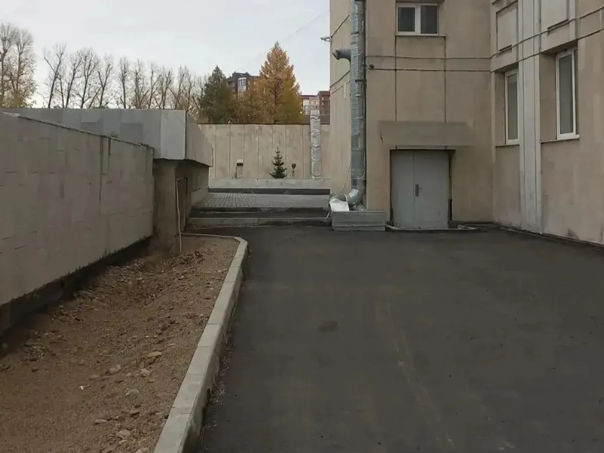 У Иркутского музыкального театра завершили капремонт прилегающей территории