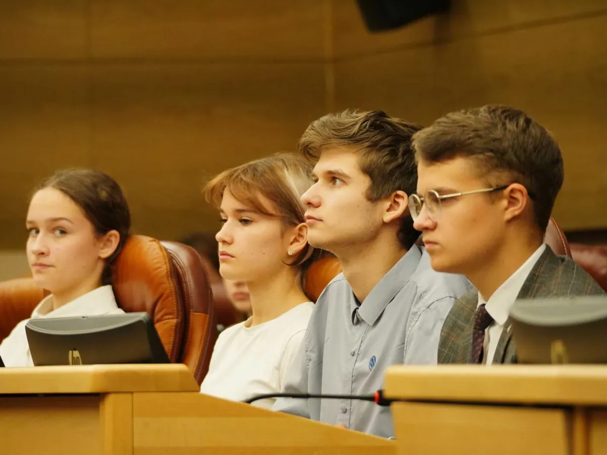 Студенты БГУ приняли участие в заседании Молодёжного парламента при ЗС Приангарья