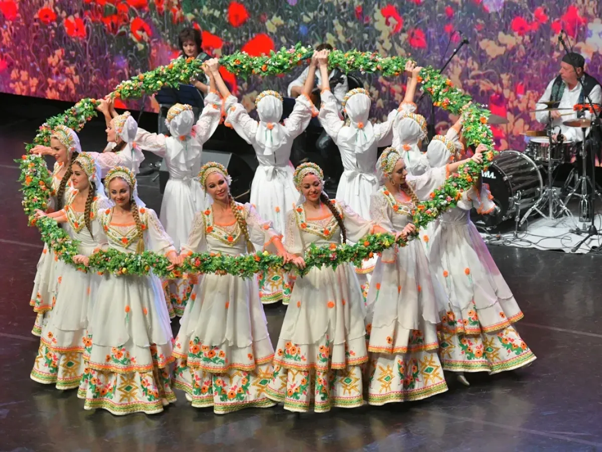 Ансамбль «Огоньки» представит в Прибайкалье программу «Сибирская топотуха»