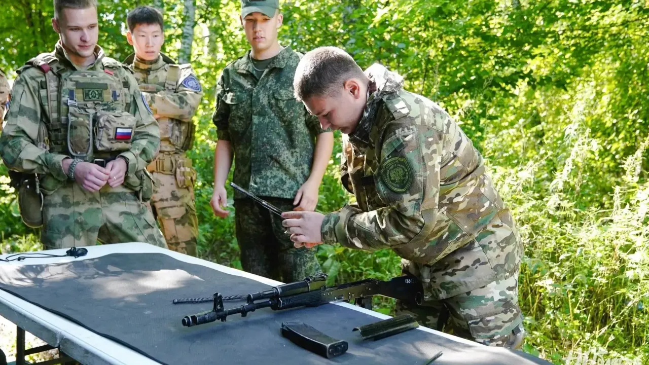 В Иркутске провели военно-патриотическое состязание «Стальной рубеж» — Иркутск Сейчас