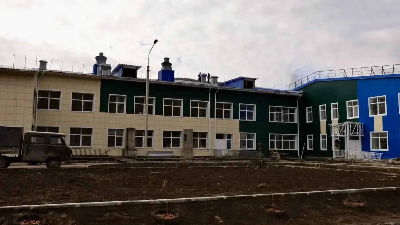 Строительство школы в поселке Мамакан вышло на завершающий этап — Иркутск Сейчас