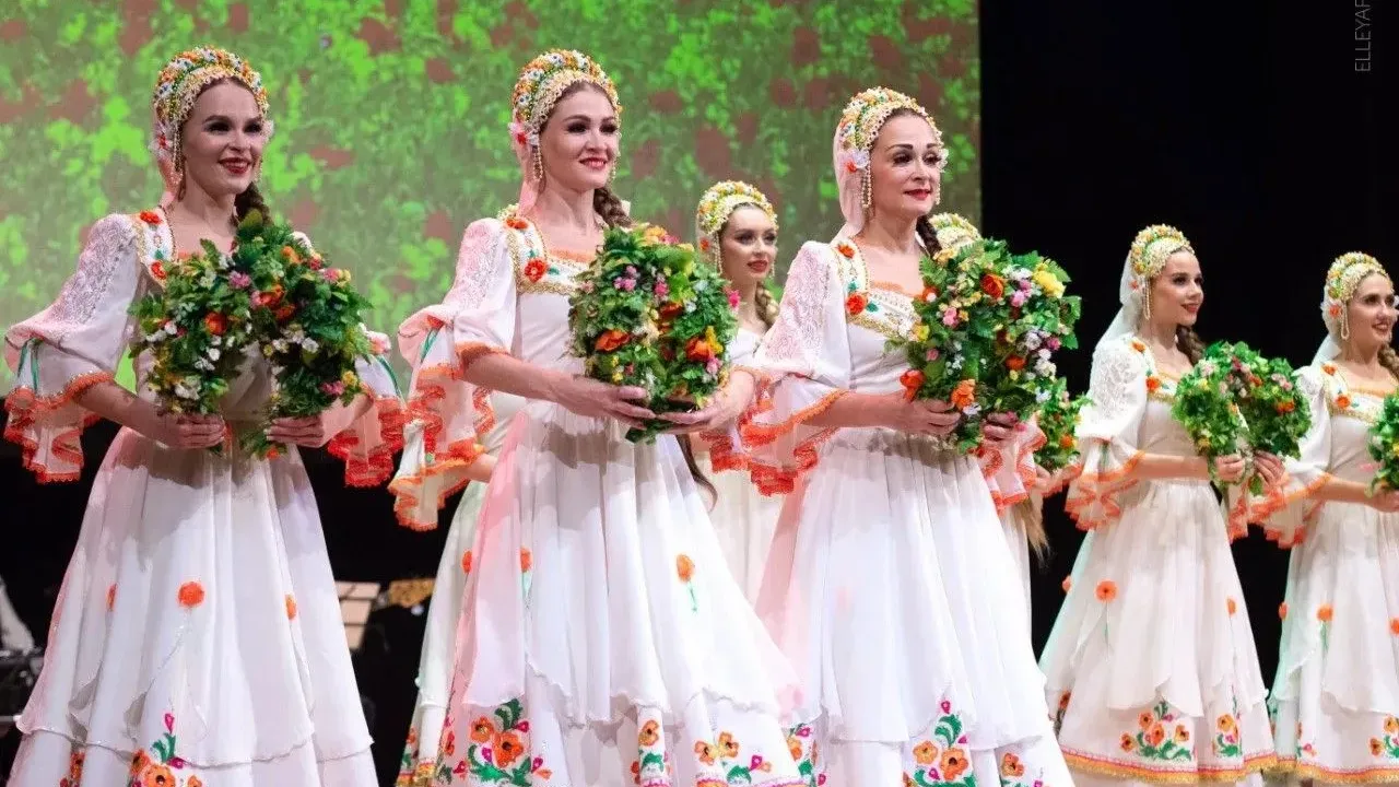Ансамбль «Огоньки» выступит в Иркутске и Ангарске с программой «Сибирская топотуха» — Иркутск Сейчас