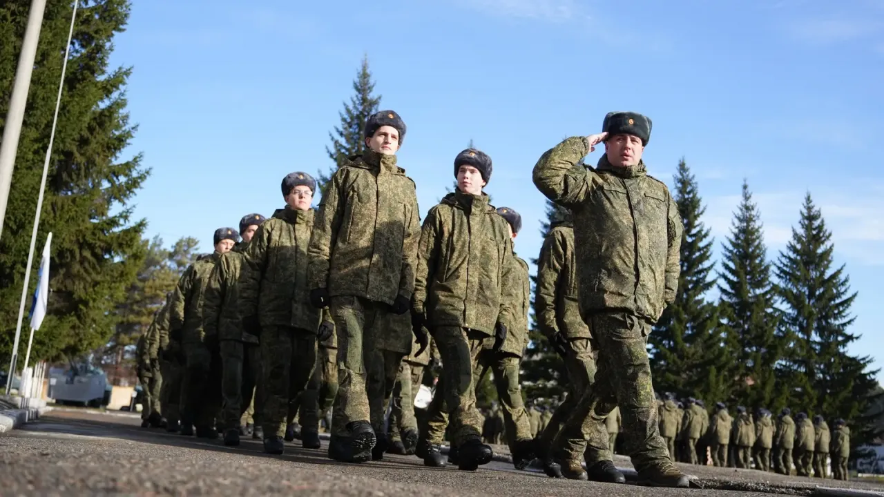 Более 2,2 тысячи призывников отправят на службу из Иркутской области осенью — Иркутск Сейчас