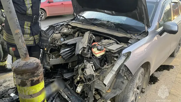 В Иваново автомобиль столкнулся с островком безопасности, пострадал мужчина — Иваново Сейчас