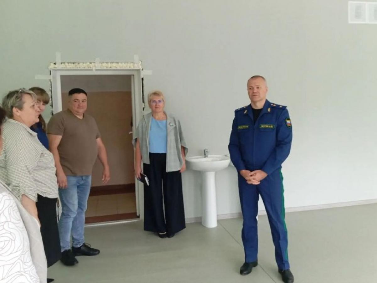 Прокурор Ивановской области проверил обращения жителей и ремонт школы в Верхнем Ландехе