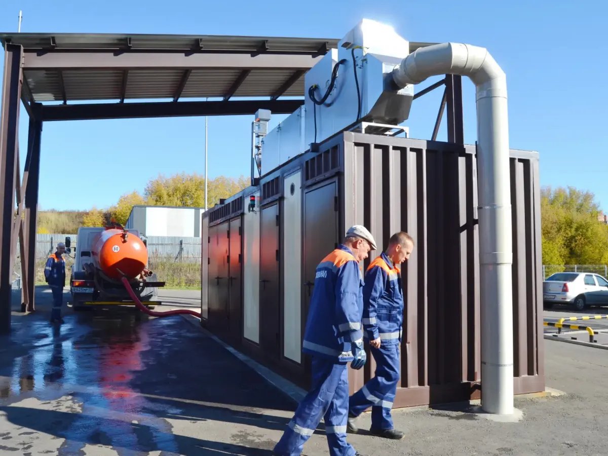 На улице Сарментовой в Иванове вводят в эксплуатацию новую станцию приема ЖБО