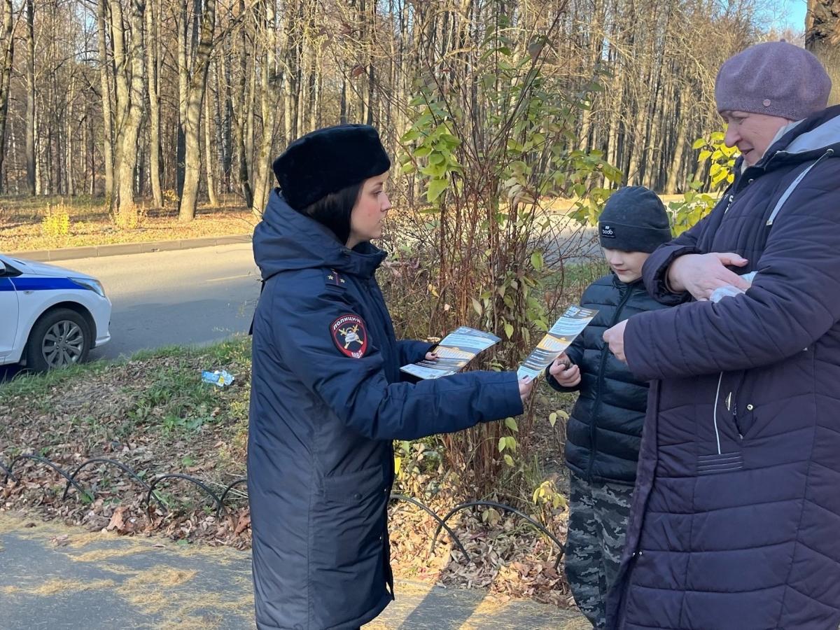 Госавтоинспекция Иванова провела акцию о световозвращателях для пешеходов