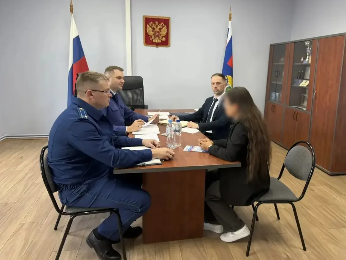 Прокуратура проверит обращения жителей Багратионовского района по дорогам и освещению