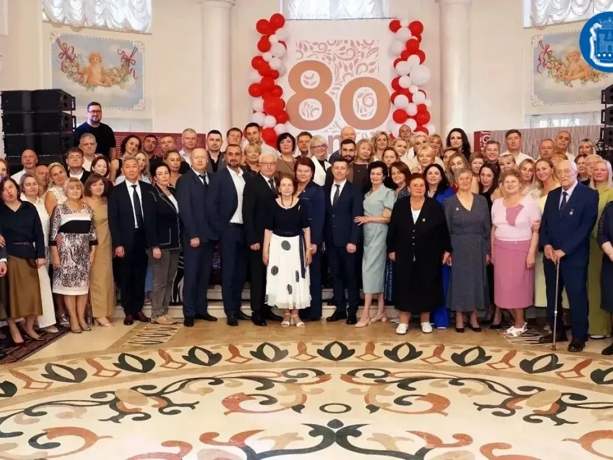 Городская больница скорой помощи в Калининграде отметила 80-летие