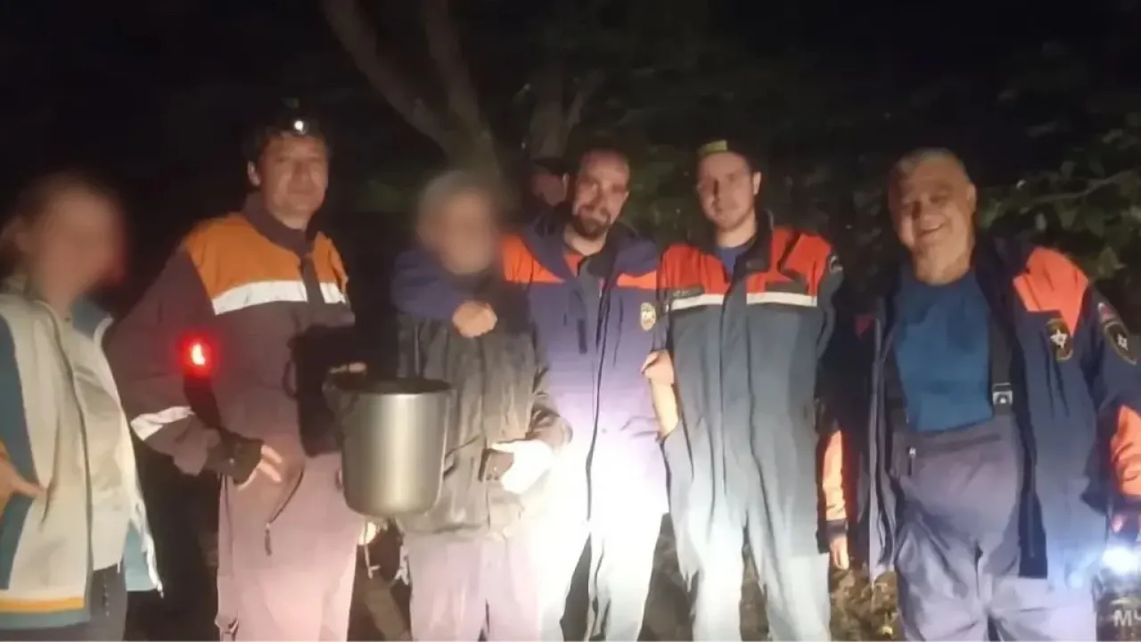 Спасатели МЧС вывели из леса заблудившегося мужчину под Рощино — Калининград Сейчас