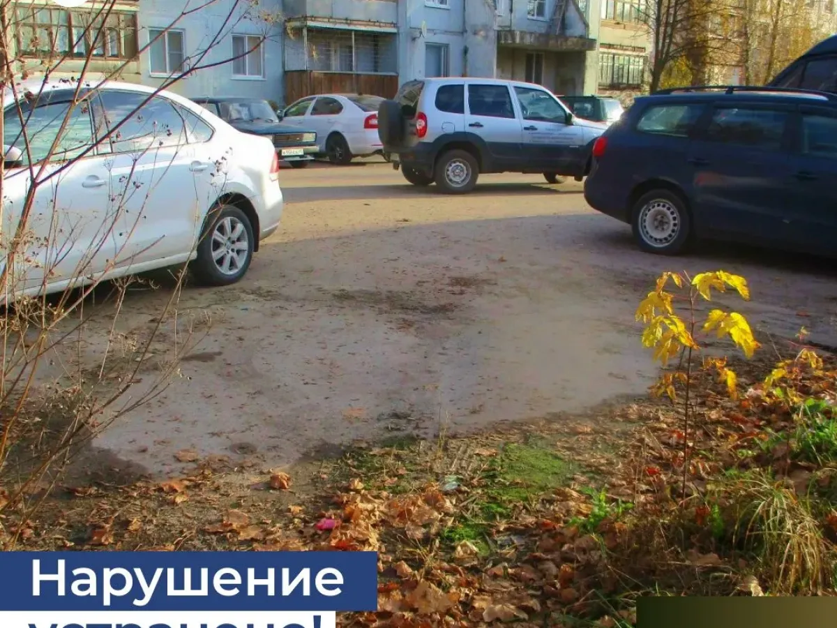 Во дворе дома в Козельске убрали брошенный автомобиль