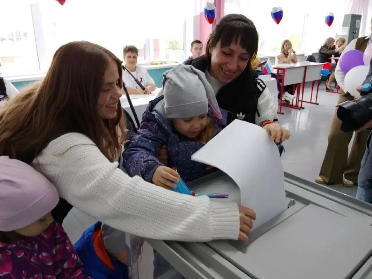 Явка на выборах в Кузбассе к 15:00 второго дня составила 54,47%