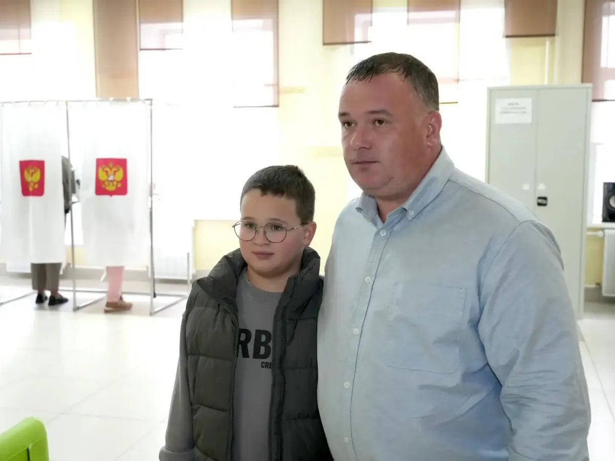 В Лесной Поляне участники СВО пришли на выборы вместе с семьями