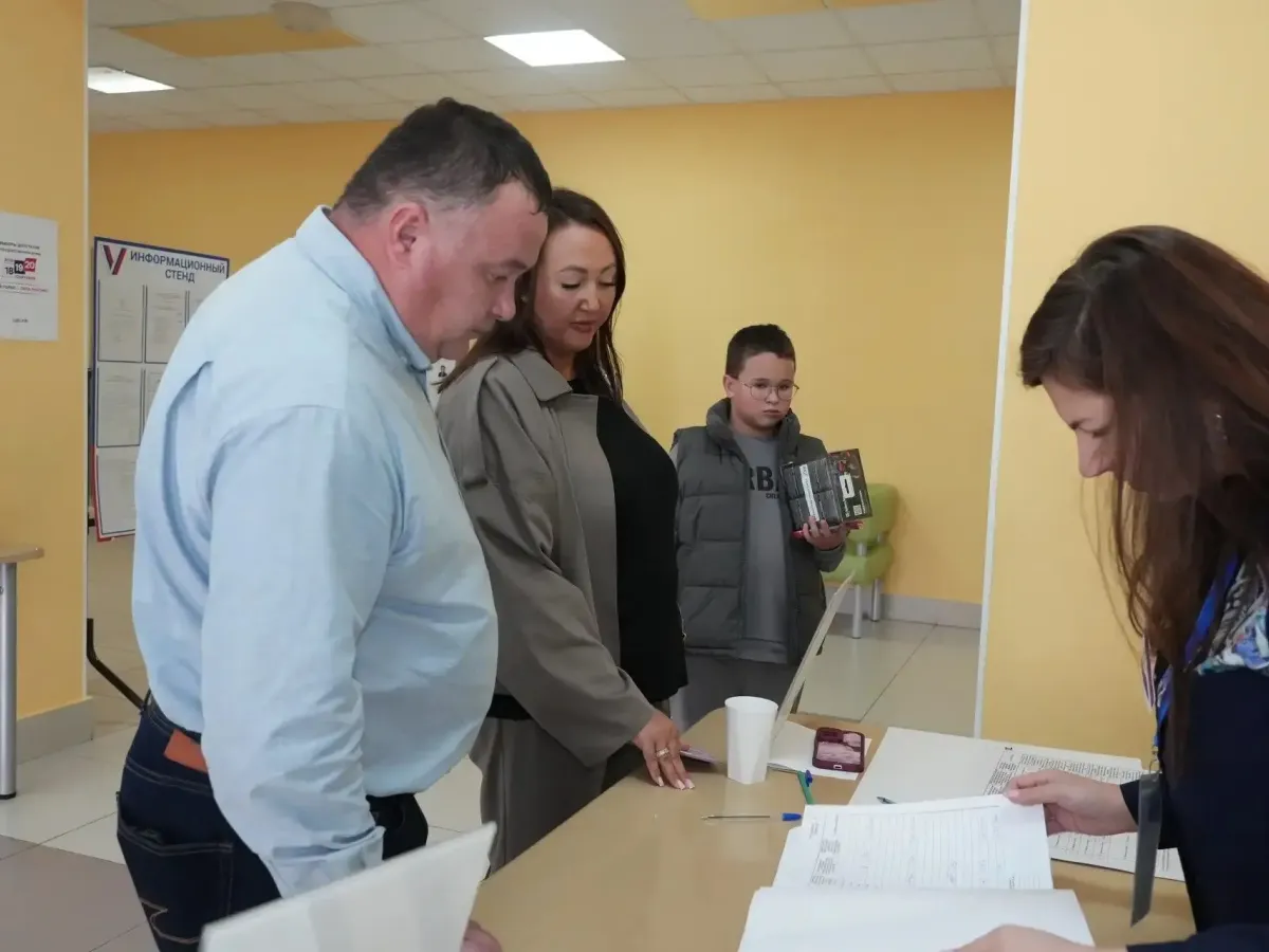 В Лесной Поляне участники СВО пришли на выборы вместе с семьями
