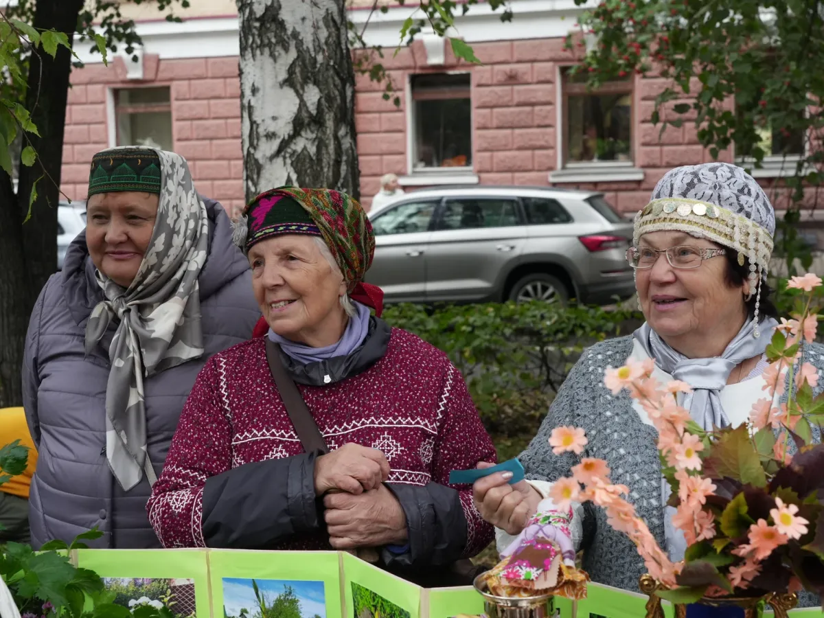 В Кемерове прошёл праздник «Арбат на Весенней»