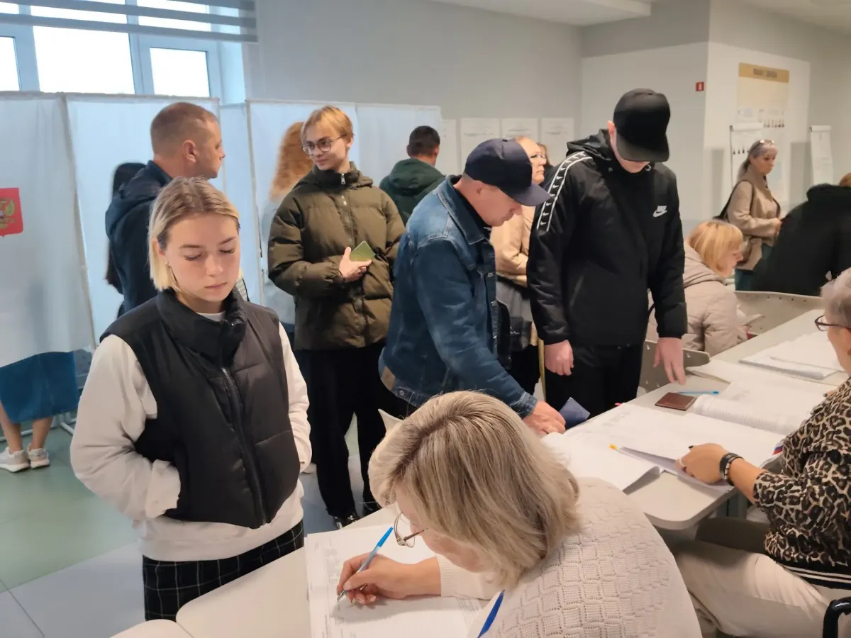 В школе № 46 имени М.И. Найдова начал работу избирательный участок