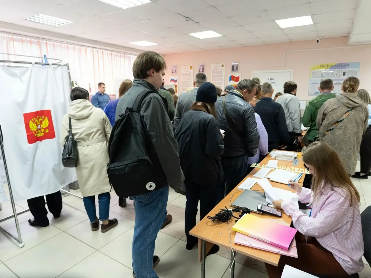 В Ленинском районе Кемерова открылись избирательные участки в школе №28
