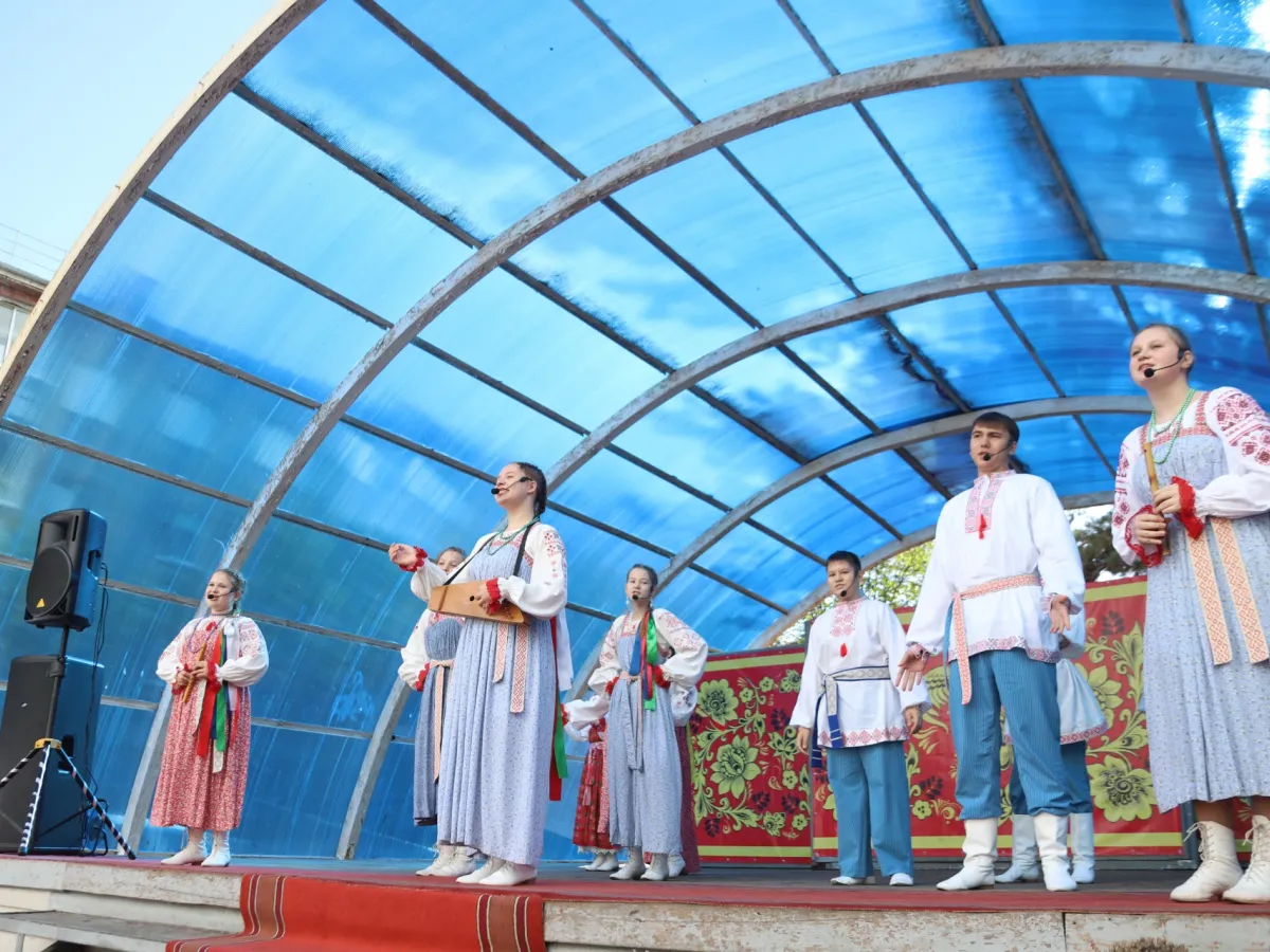 В Кедровке прошёл городской фестиваль-конкурс «День кедровой шишки-2026»