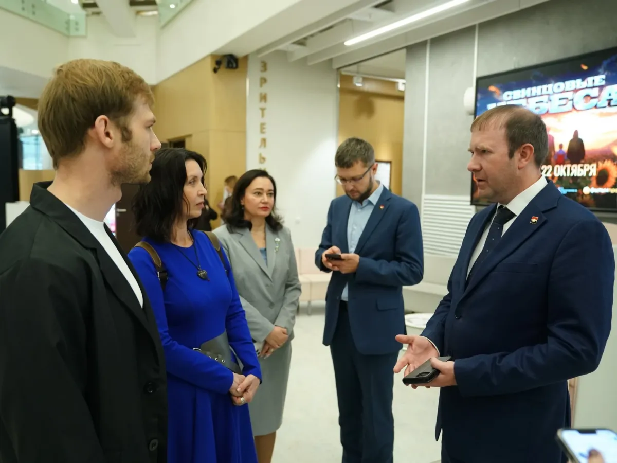 В Кемерове прошёл предпремьерный показ фильма «Свинцовые небеса»