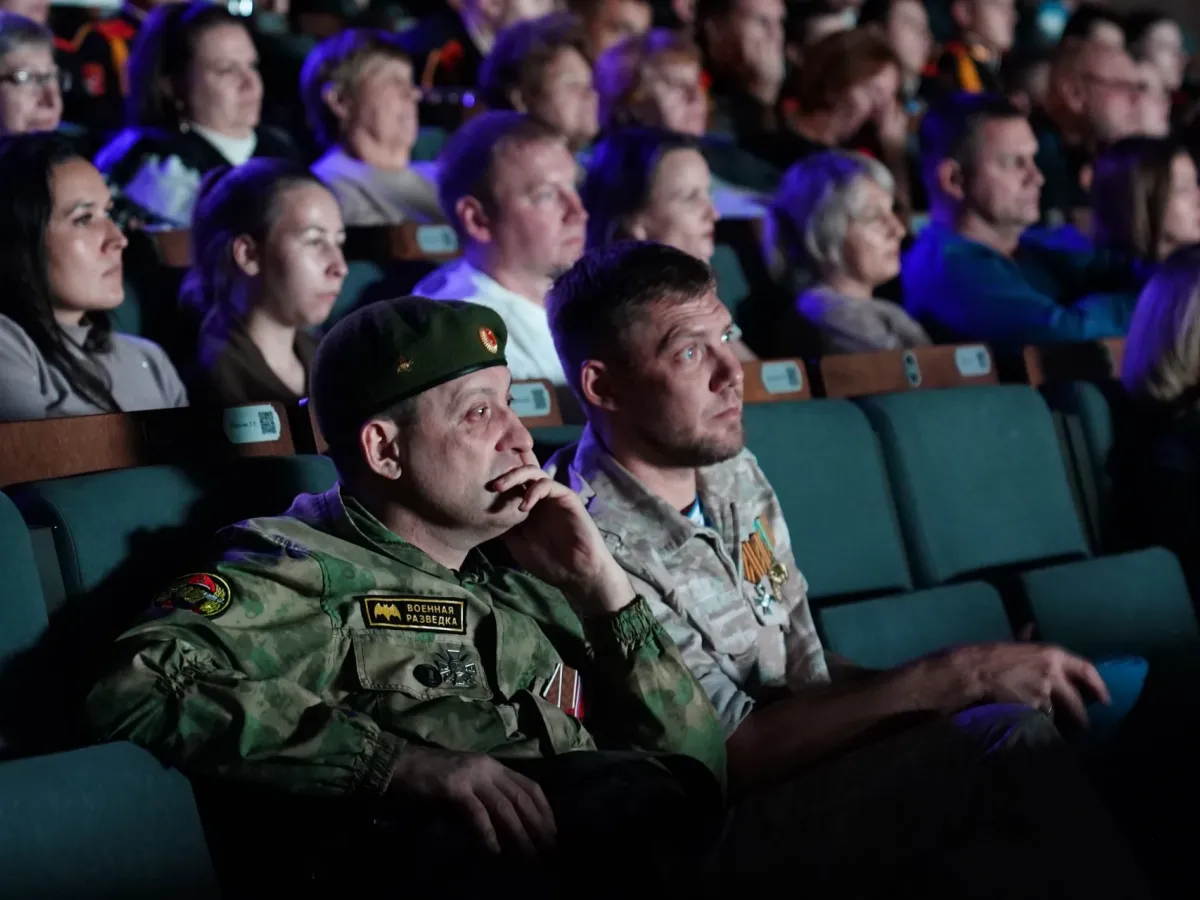 В Кемерове прошёл предпремьерный показ фильма «Свинцовые небеса»
