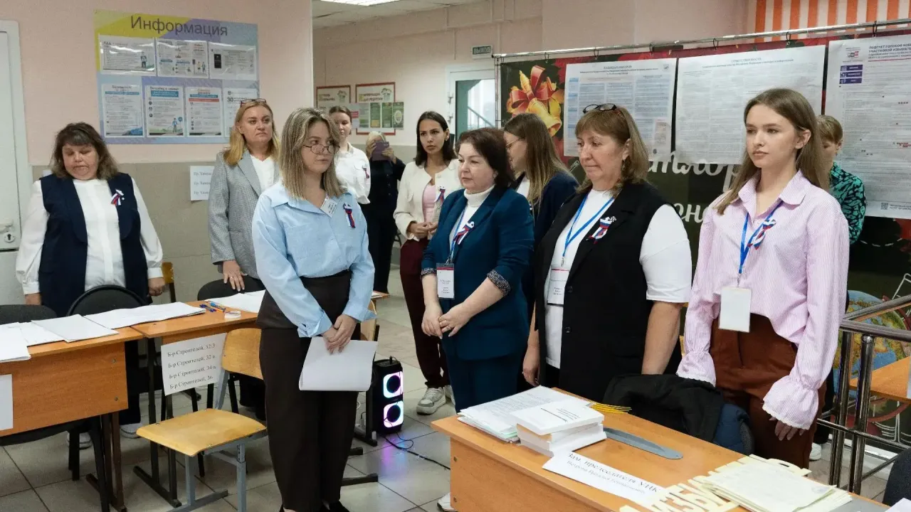 В Ленинском районе Кемерова открылись избирательные участки в школе №28 — Кемерово Сейчас