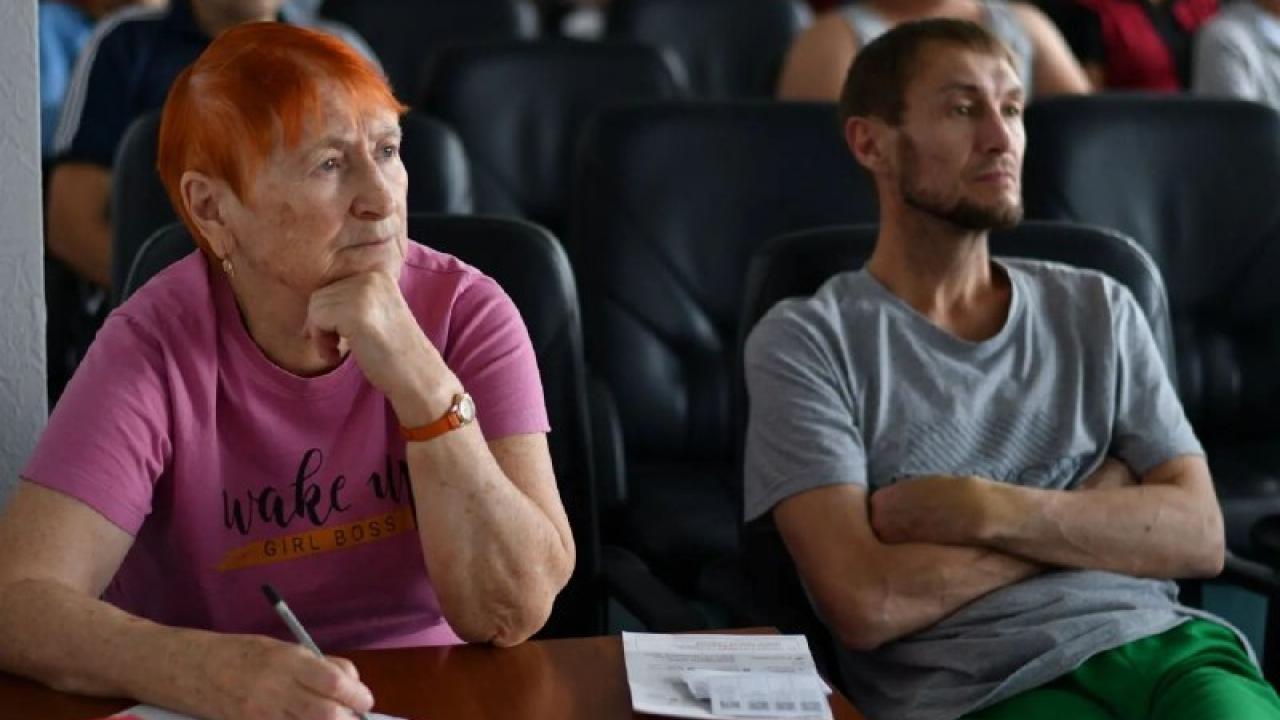 В Кузбассе в школах здоровья помогают пациентам с хроническими заболеваниями — Кемерово Сейчас