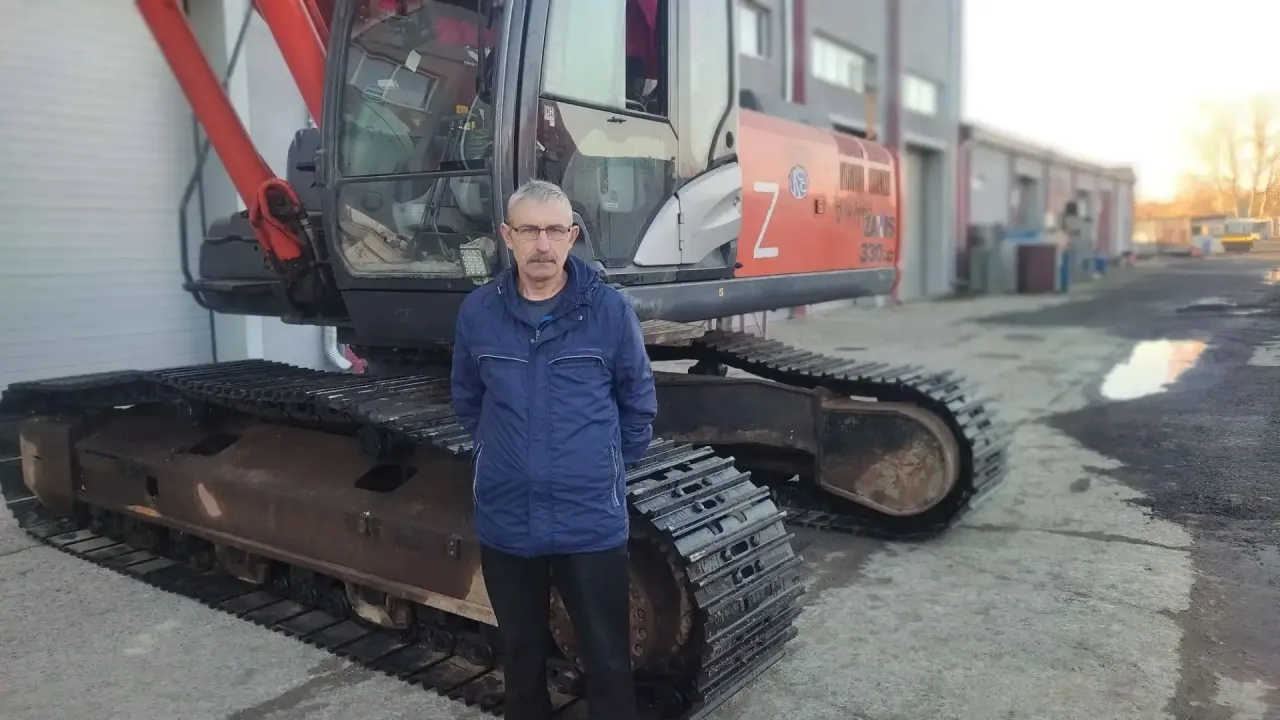 Машинист экскаватора из Кузбасса получил медаль «За служение Кузбассу» — Кемерово Сейчас
